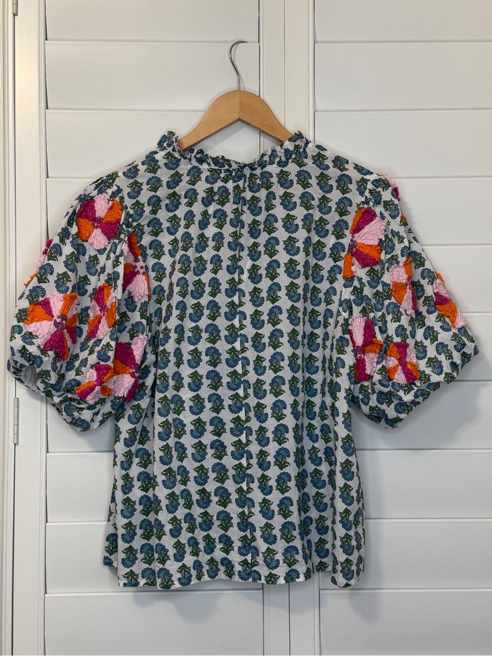 THML floral block print top with textured embroidered puff sleeves - Picture 4 of 9